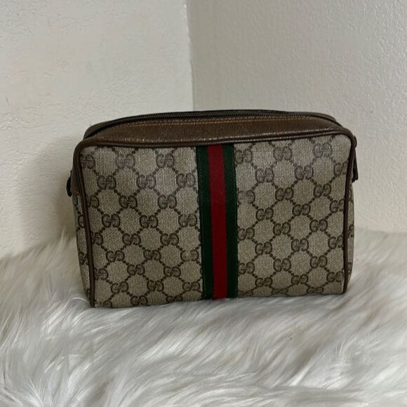 💯Authentic Gucci Clutch Bag🍀 - Picture 1 of 16